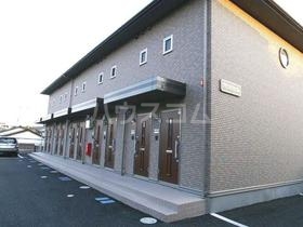 18/28 エントランス