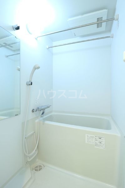 14/28 浴室