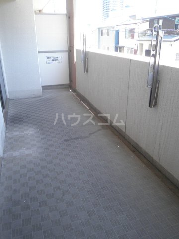 13/20 バルコニー