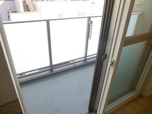 19/25 バルコニー