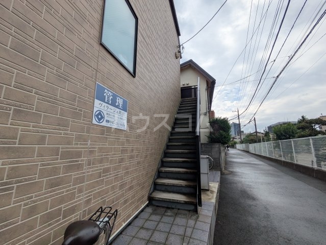 17/28 エントランス