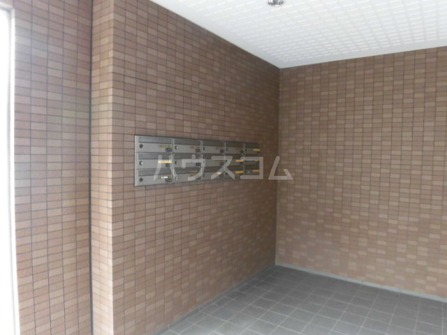 22/30 エントランス