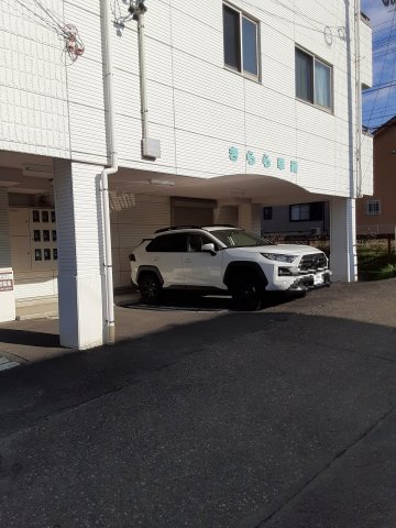 23/26 駐車場