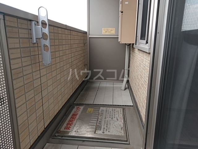 13/30 バルコニー