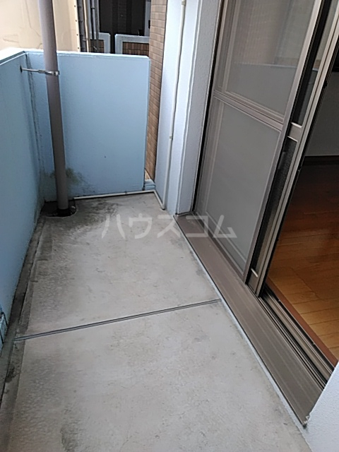 14/27 バルコニー