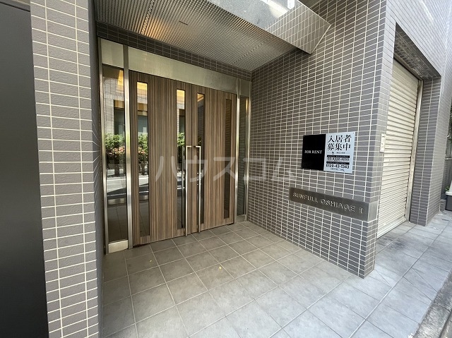 26/30 エントランス