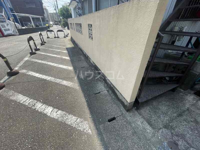 19/28 エントランス