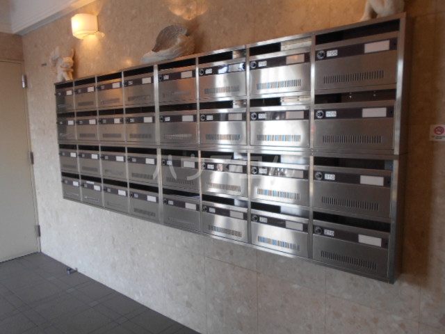 22/30 エントランス