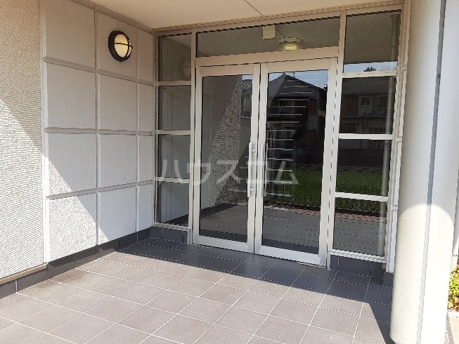 29/30 エントランス