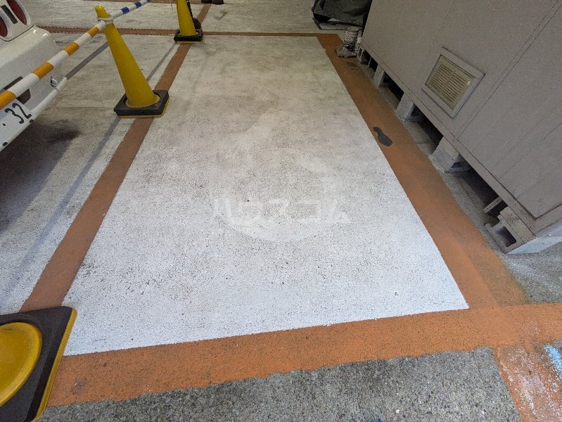 18/22 駐車場