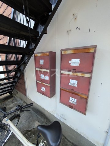 18/26 エントランス