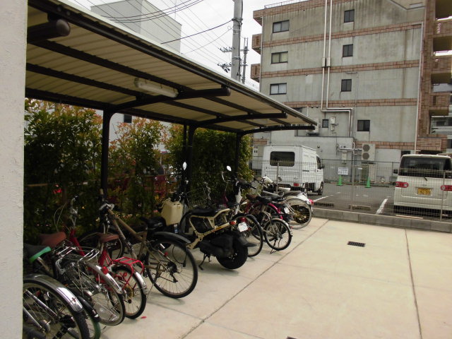 22/30 駐車場