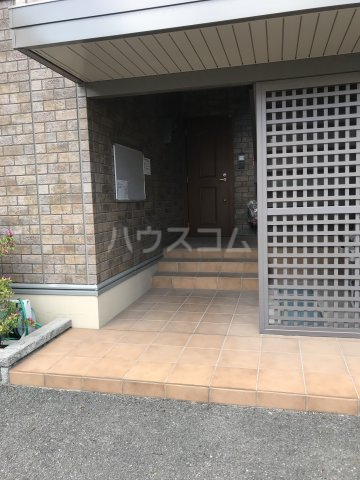 14/23 エントランス