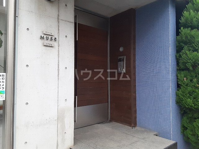 19/25 エントランス