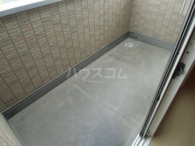 15/23 バルコニー