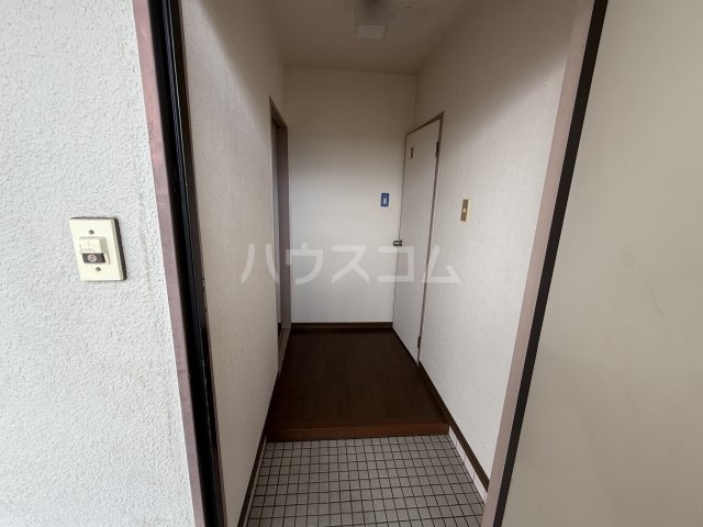 29/30 エントランス