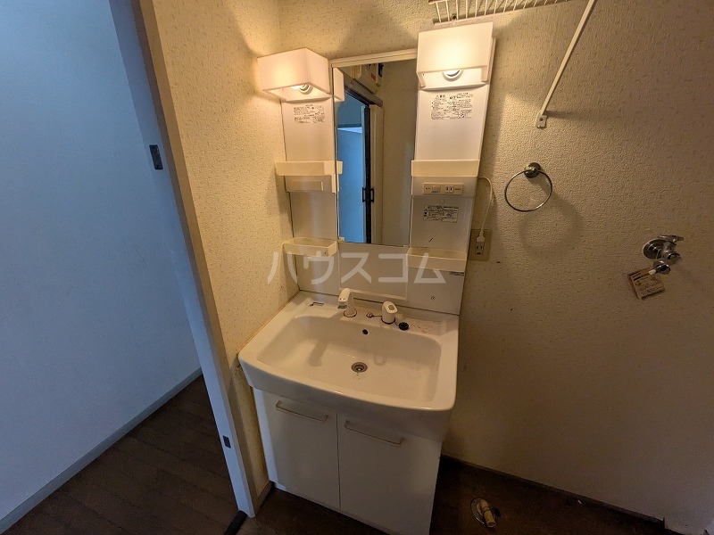 16/26 洗面