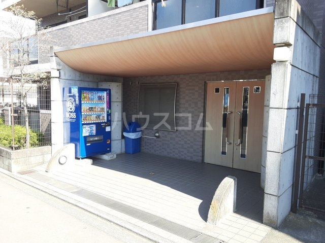 29/30 エントランス