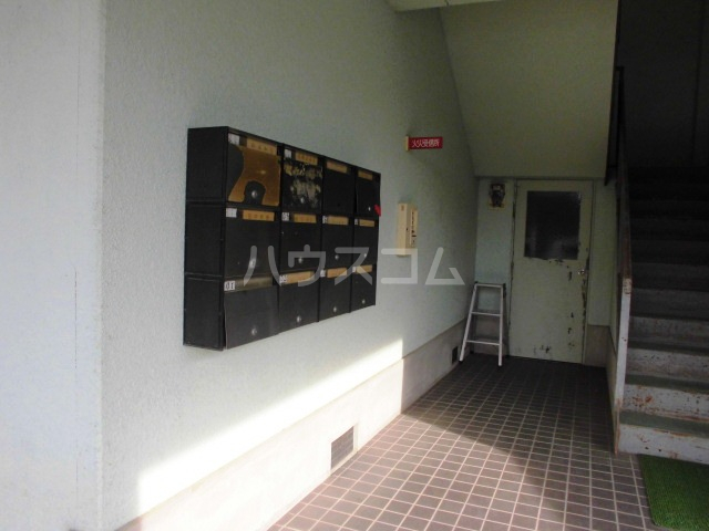 26/30 エントランス