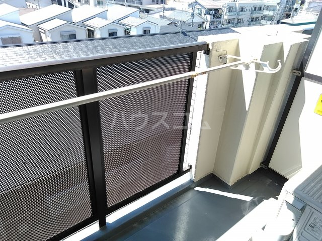 16/23 バルコニー