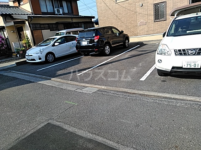 21/23 駐車場