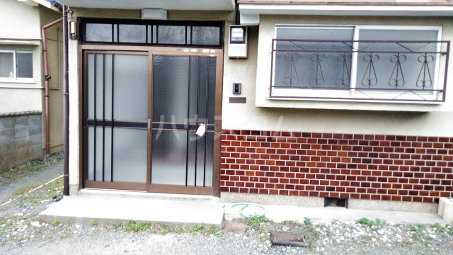 22/30 エントランス