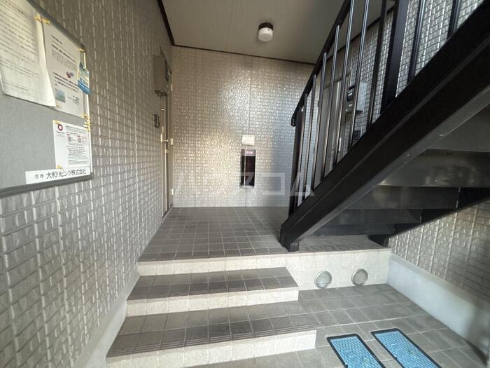 2/5 エントランス