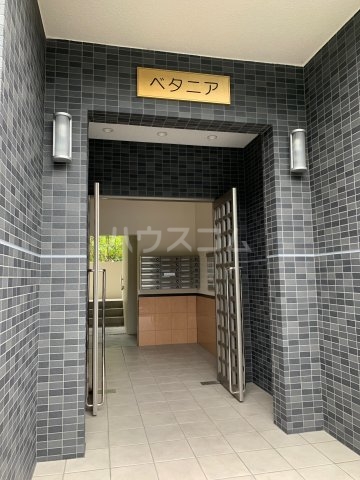 20/29 エントランス
