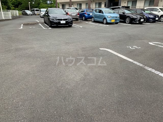 21/29 駐車場
