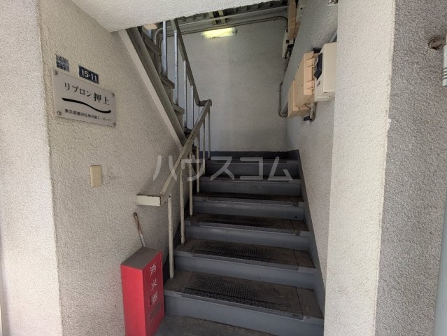 18/24 エントランス