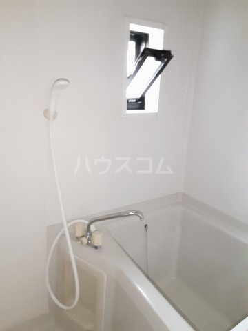 13/30 浴室