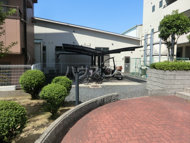 14/20 エントランス