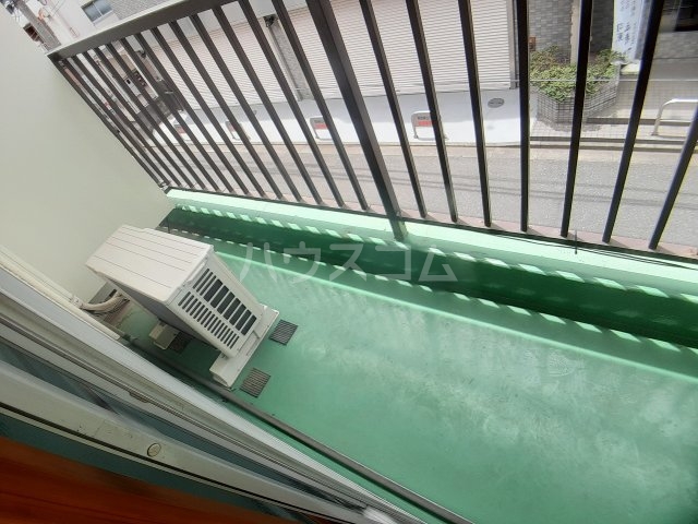 17/27 バルコニー