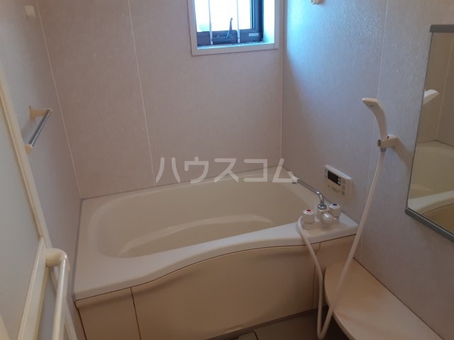 14/25 浴室