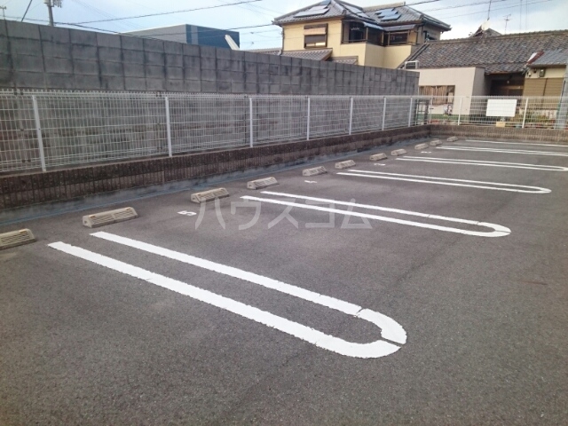 14/20 駐車場