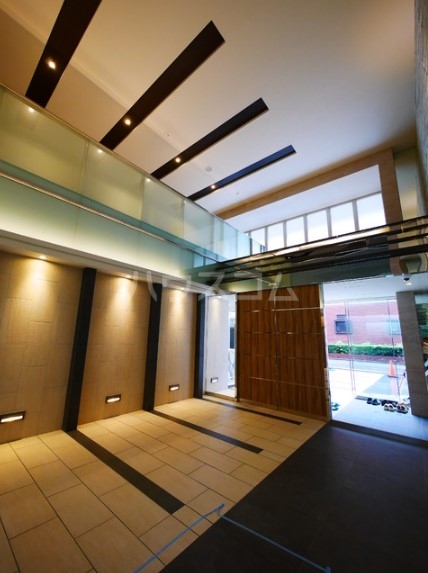 29/30 エントランス