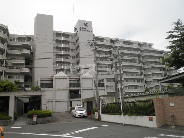 15/18 エントランス