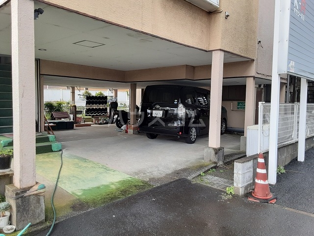 18/26 エントランス