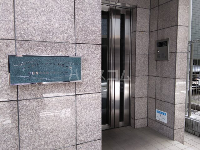 25/30 エントランス