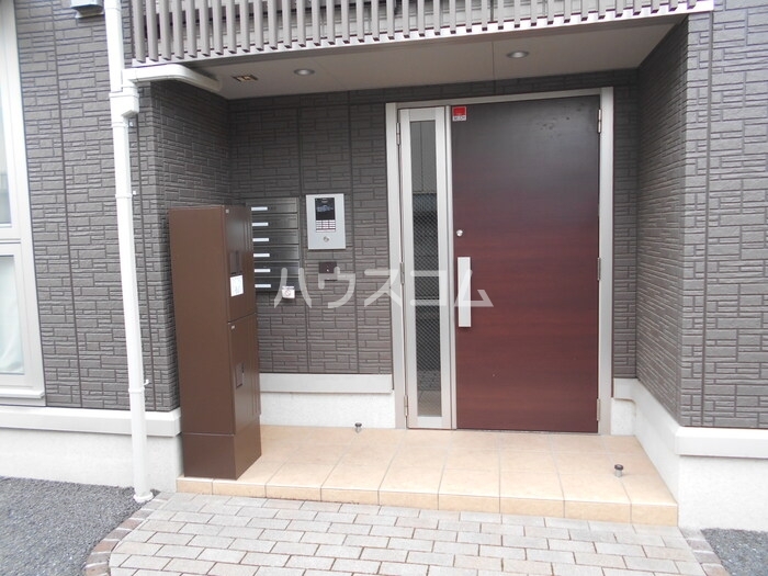 21/28 エントランス