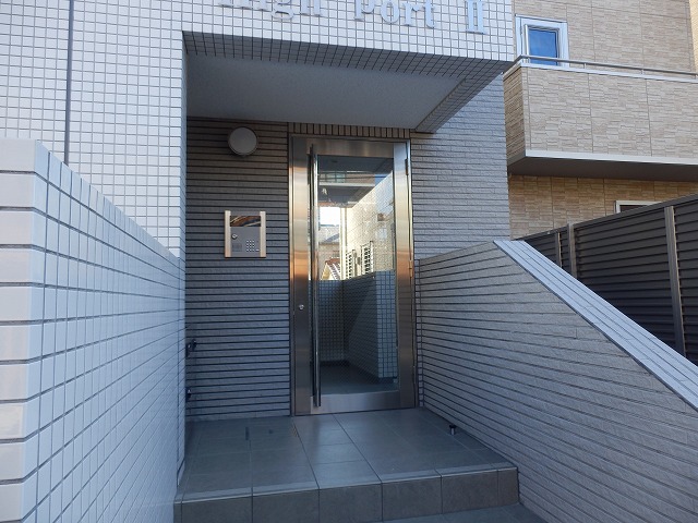 3/4 エントランス