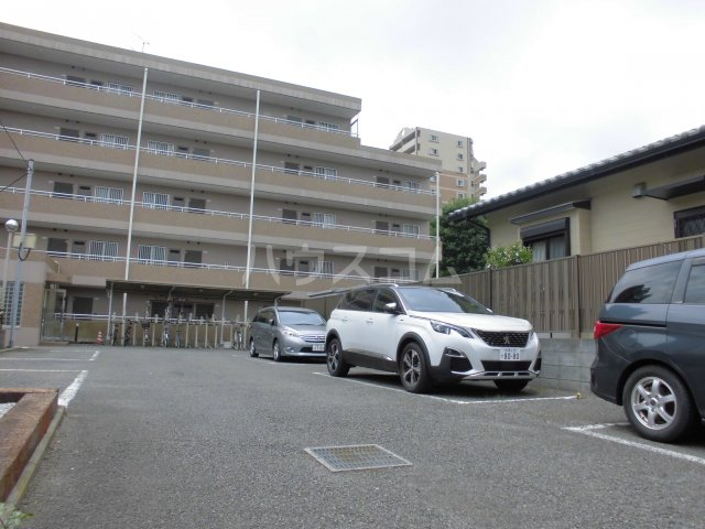 29/30 駐車場