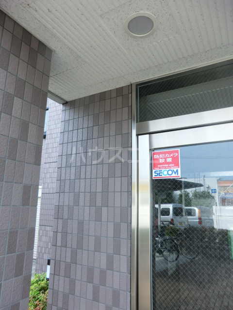 19/26 エントランス