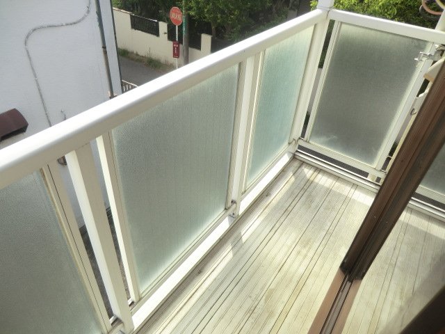 18/28 バルコニー