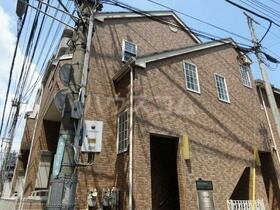 18/27 エントランス