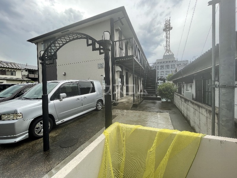 15/18 エントランス