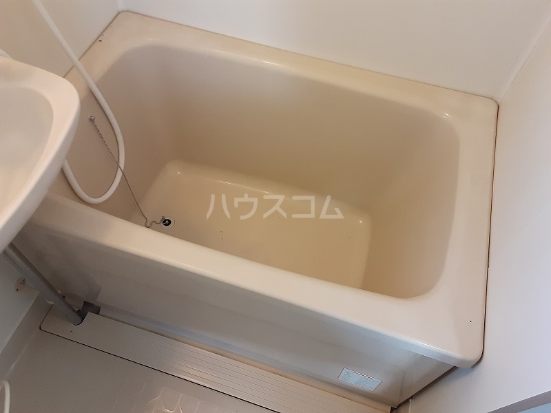 13/30 浴室