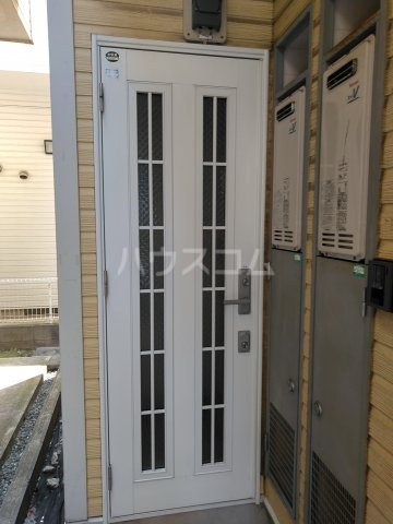 20/30 エントランス