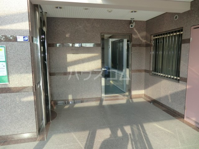 15/25 エントランス