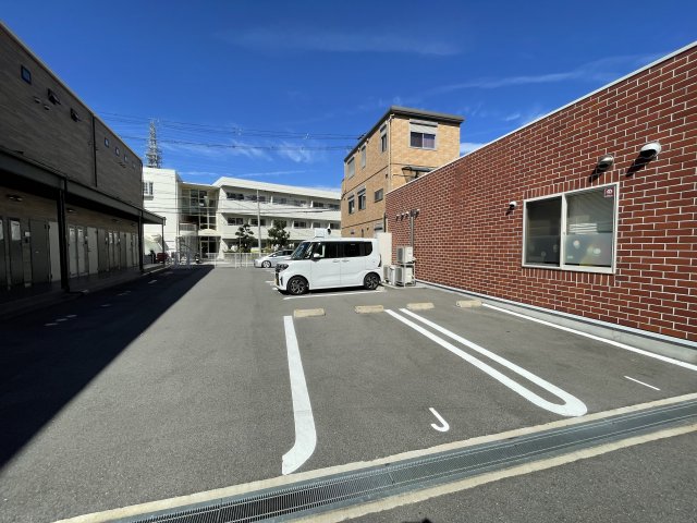 16/22 駐車場